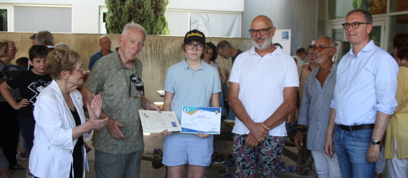 L'Outil en main remise des diplômes aux enfants.