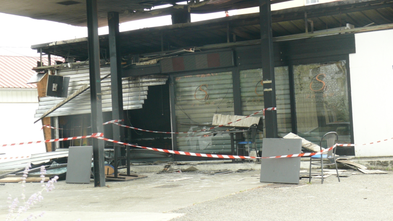 Un incendie détruit totalement un bâtiment commercial de 90 m2