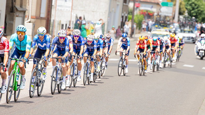 Le Tour passe à Mirande