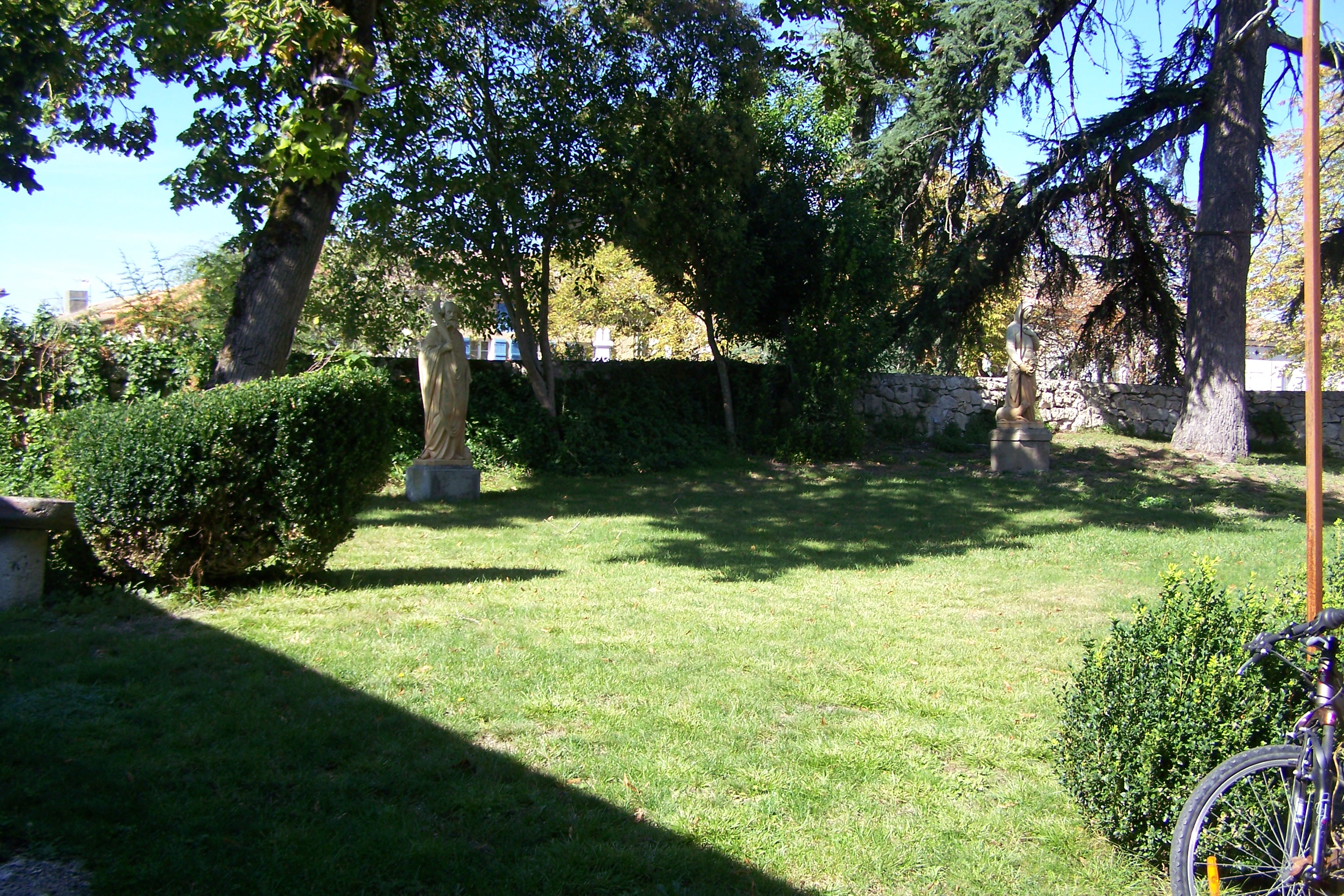 Planches de jardin Sarrant et photo club lectoure à St Clar 023.JPG