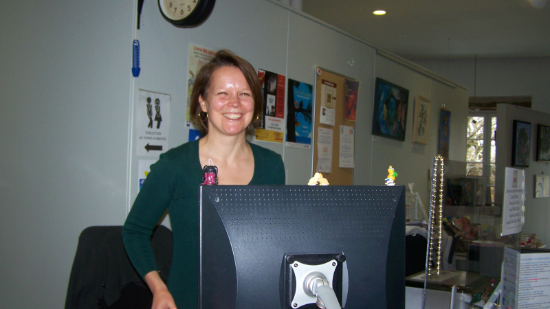 Florianne Garonne présente le programme de la micro-folie, musée virtuel de Sarrant