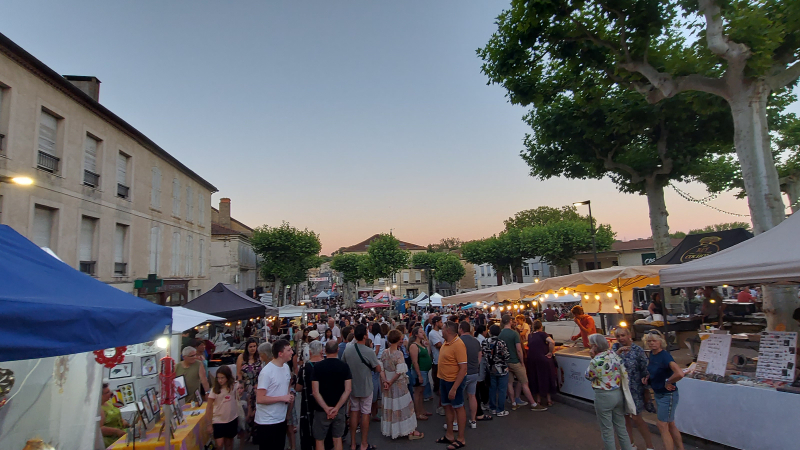 Lancement réussi pour le premier marché de nuit de l’été