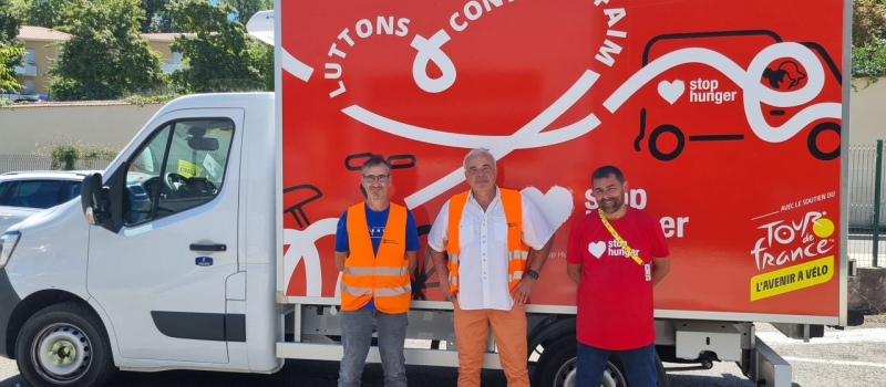 Banque alimentaire du Gers : partenaire du Tour de France, Sodexo a remis 297 kilos de denrées