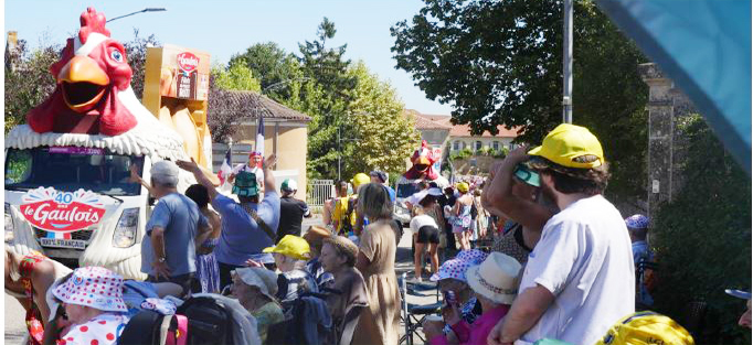 le tour ehpad coq.JPG
