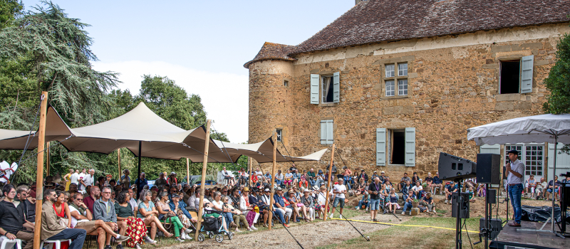 Plaimont offre un bref concert de Sullivan Fortner