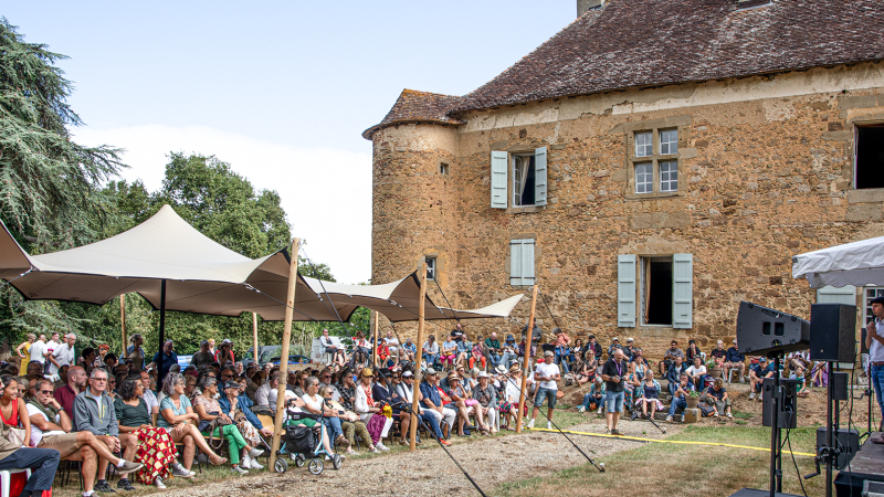 Plaimont offre un bref concert de Sullivan Fortner