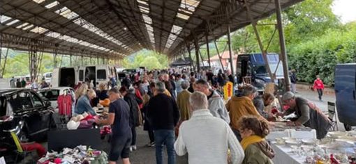 trie vide grenier.jpg