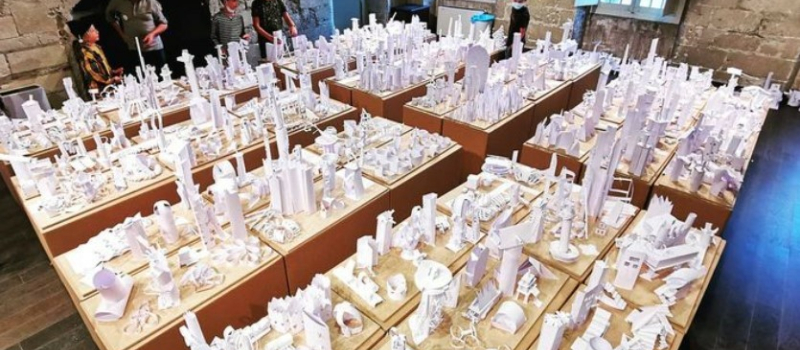 Atelier-exposition sur la création d'une ville imaginaire