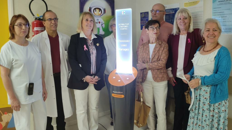 Le distributeur d'histoires courtes au service pédiatrie du Centre Hospitalier maintenu pour une nouvelle année