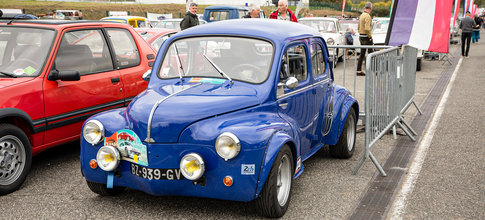 0  4CV Renault 1bis 041025.jpg