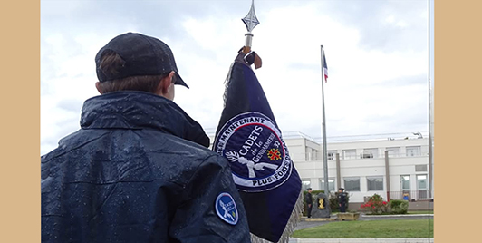 cadet gendarmerie drapeau.jpg