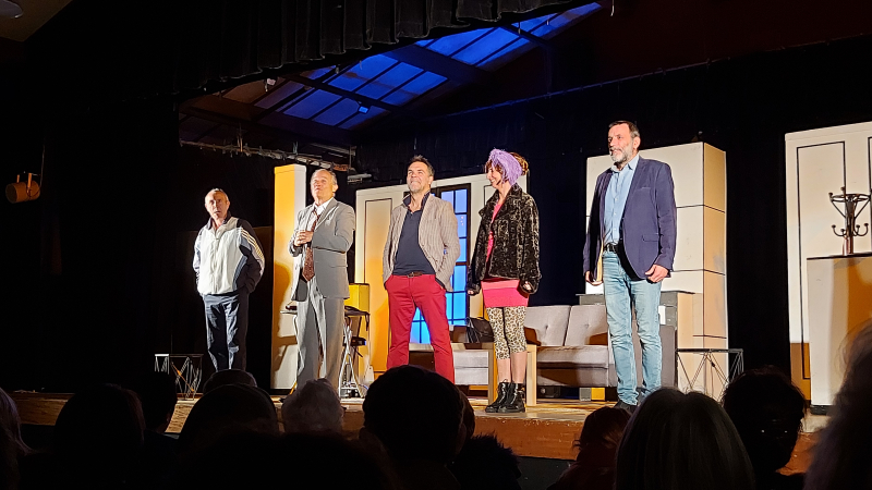 Salle comble et  rires en cascade pour "Le Dîner de cons" des Arthurs