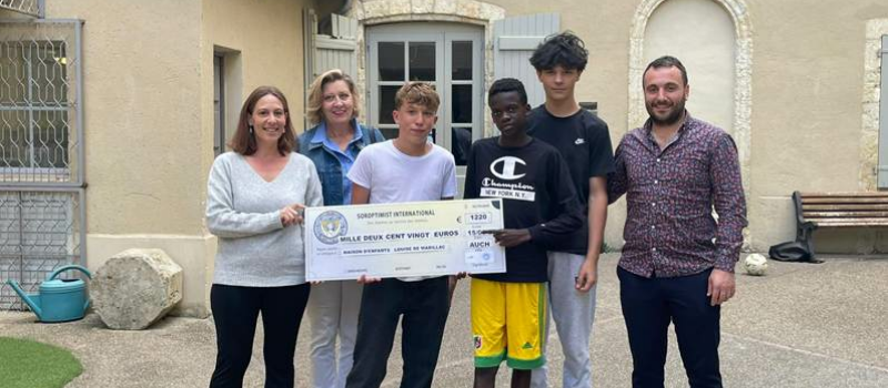 Don du Club Soroptimist Auch Armagnac à l’association Louise de Marillac basée sur le Gers