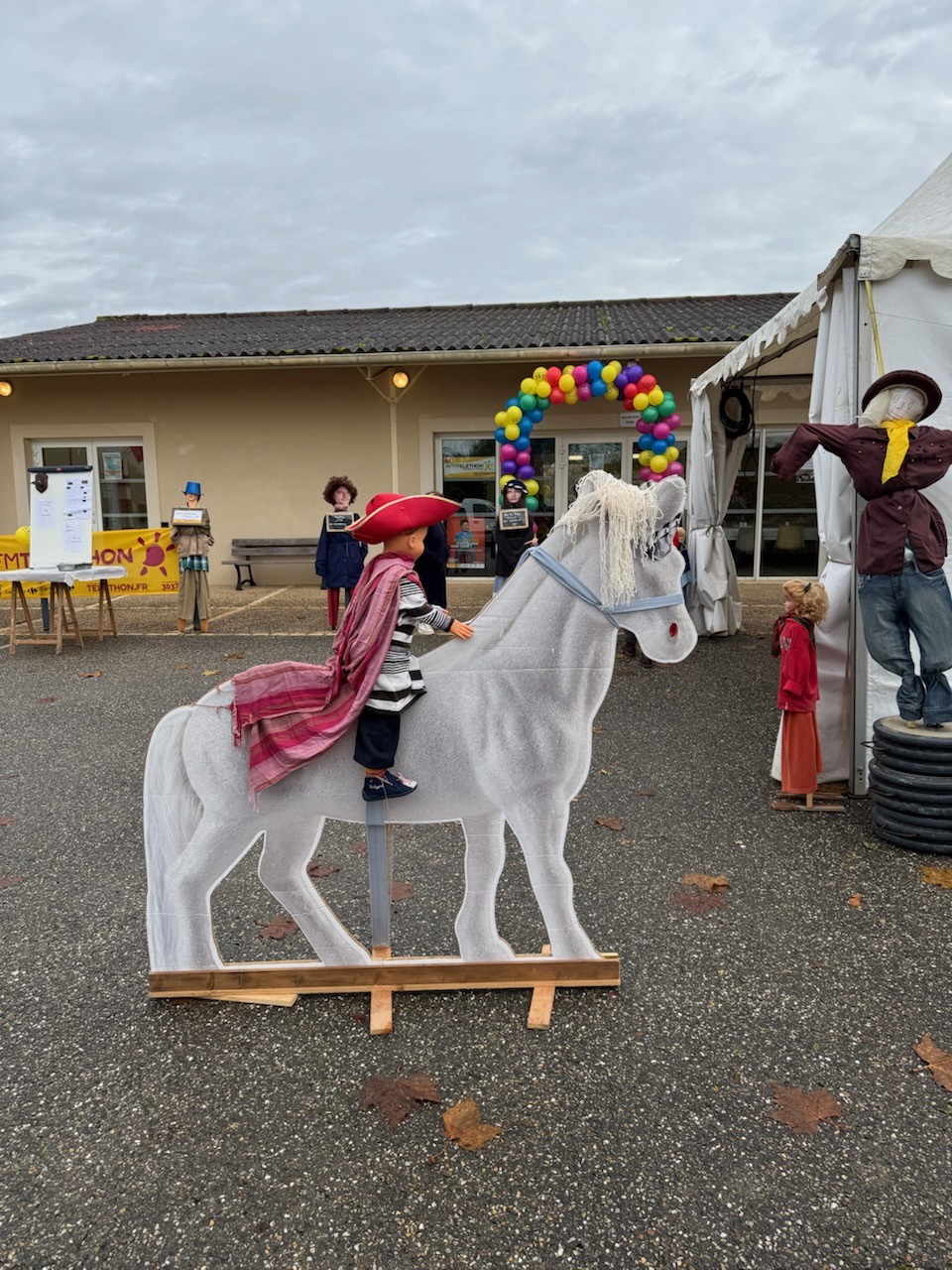 UN SIGNALEUR A CHEVAL.jpg