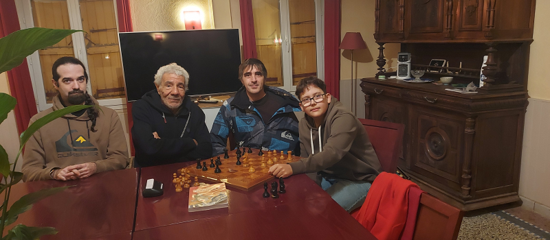 Le tout nouveau club d'échecs vicois à la radio mercredi !