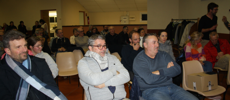 Une assemblée générale inondée par un flot de médailles