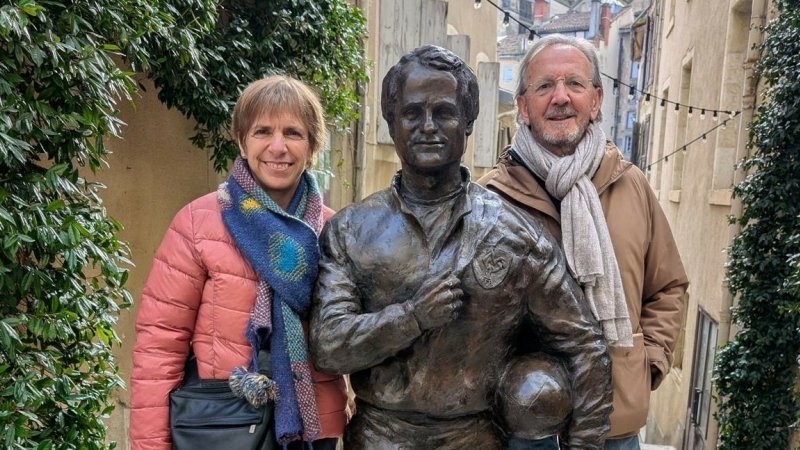 Christine Alias et Yves Duffour, les sculpteurs derrière la statue de Jacques Fouroux