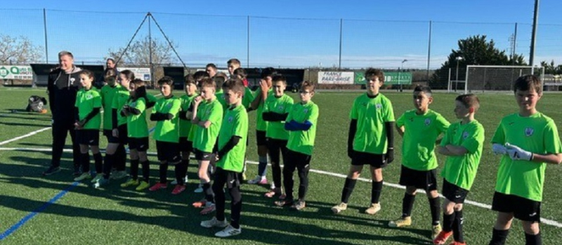 Les U13 sous un soleil radieux.
