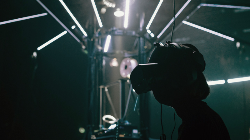 À la médiathèque Yves Navarre, l’Art’café ouvre les coulisses d’un théâtre hybride