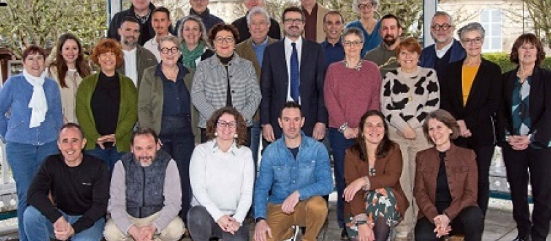 La liste UNIS POUR LECTOURE annonce une réunion publique.