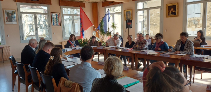Barbara Neto réélue maire lors du conseil d’installation