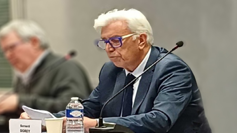 Le maire installé officiellement