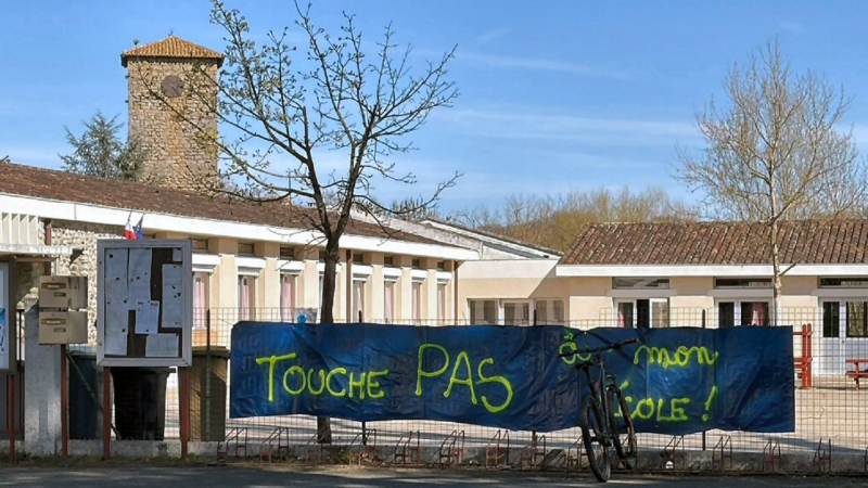 Une classe menacée à l'école primaire
