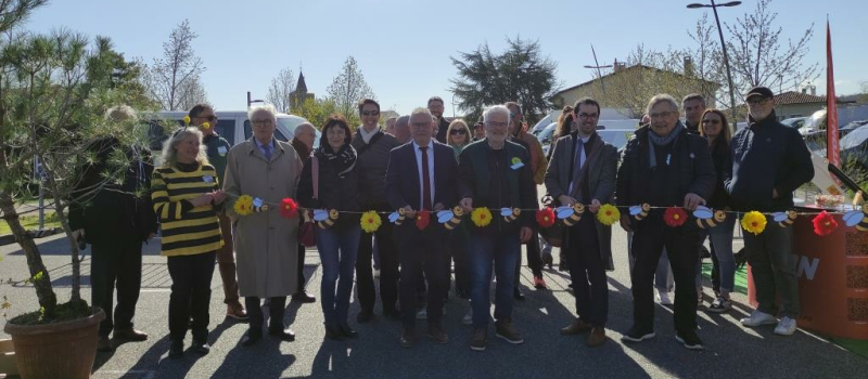 Une  foire  du jardinage pour le plaisir des jardiniers et  des nombreux flâneurs acheteurs