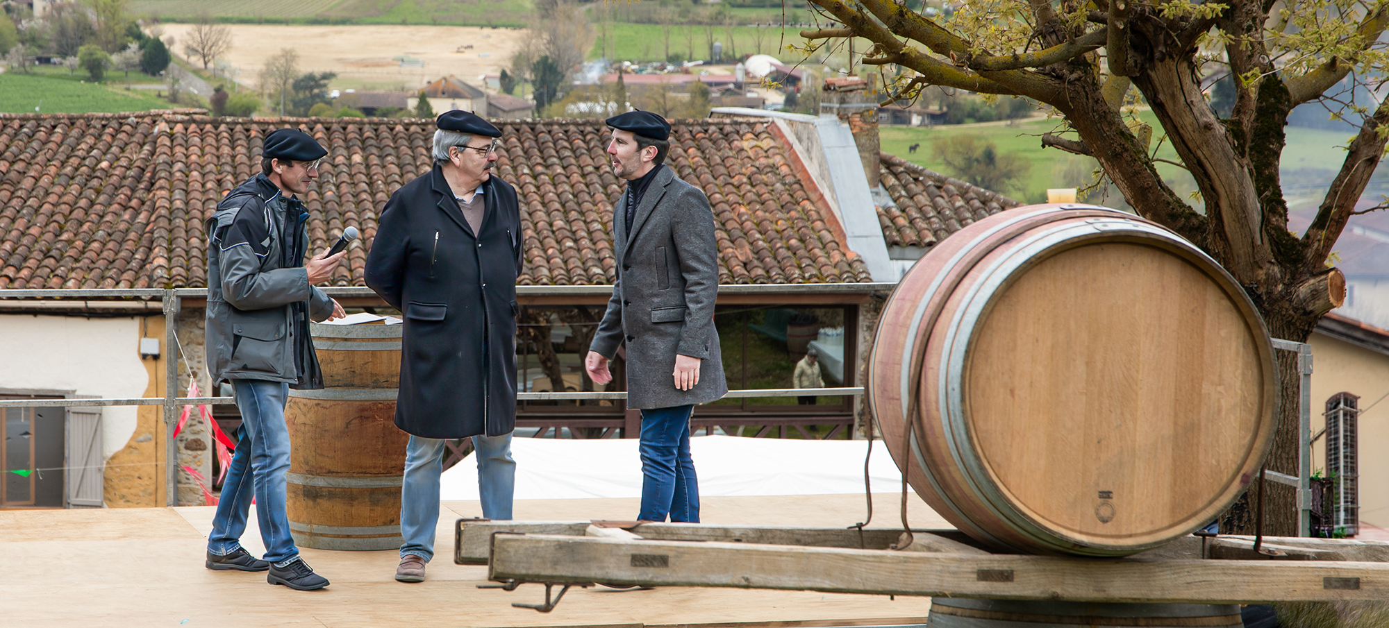 Michel Petit, nommé ambassadeur du Saint Mont, avec le béret vigneron