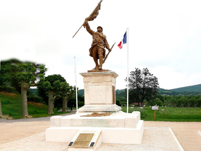 monument aux morts mirande 111121.jpg