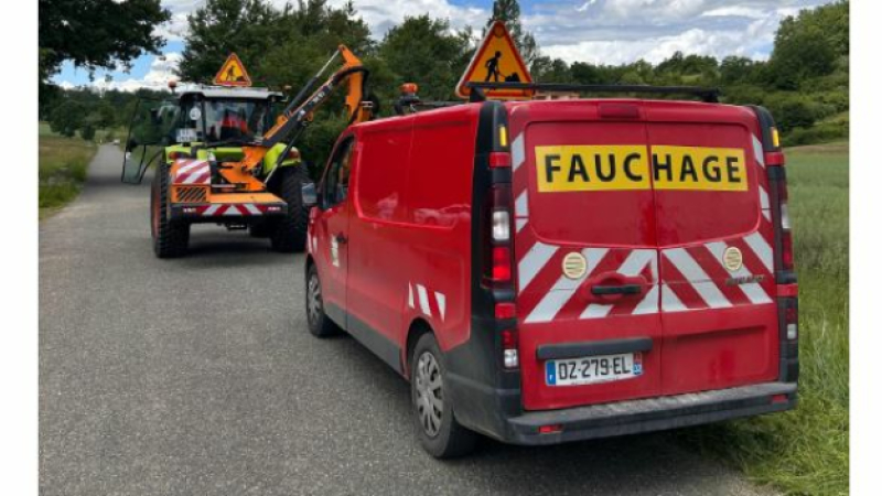 Routes : la campagne de fauchage a débuté ce lundi 11 mai sur les routes départementales