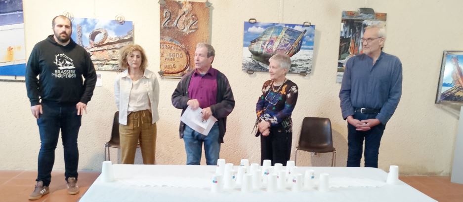 Florian Sarracanie, Mme Christine Pourquet, M. Jean-Pierre Puyal, Mme Marie-Claude Canet, aquarelliste, et M. Alain Bouault, photographe.