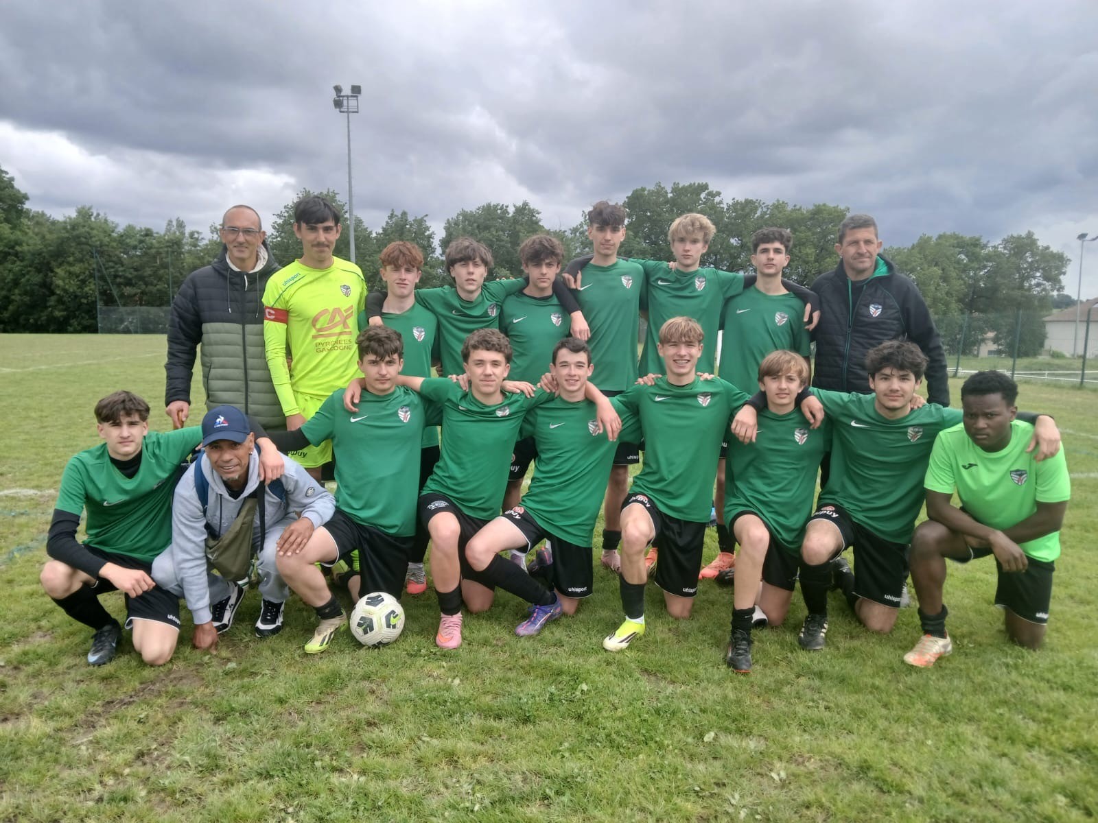 : Les U17  en route pour la finale.