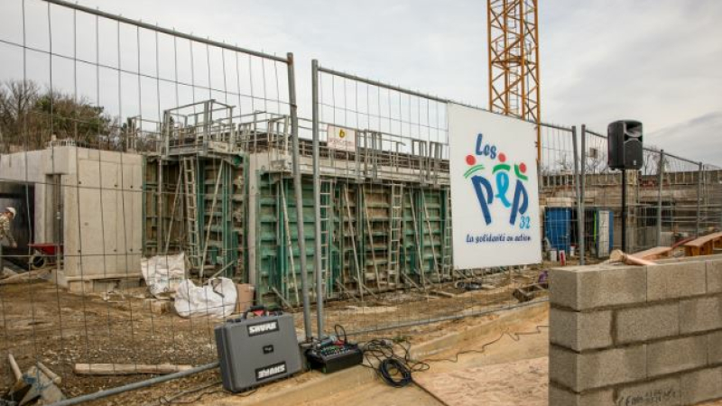 Un feu s'est déclaré sur une partie du bâtiment en construction de l'institut médico-éducatif