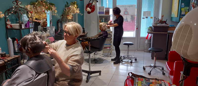 Après quarante ans de coiffure, l’atelier de coiffure Chez Isabelle ferme ses portes