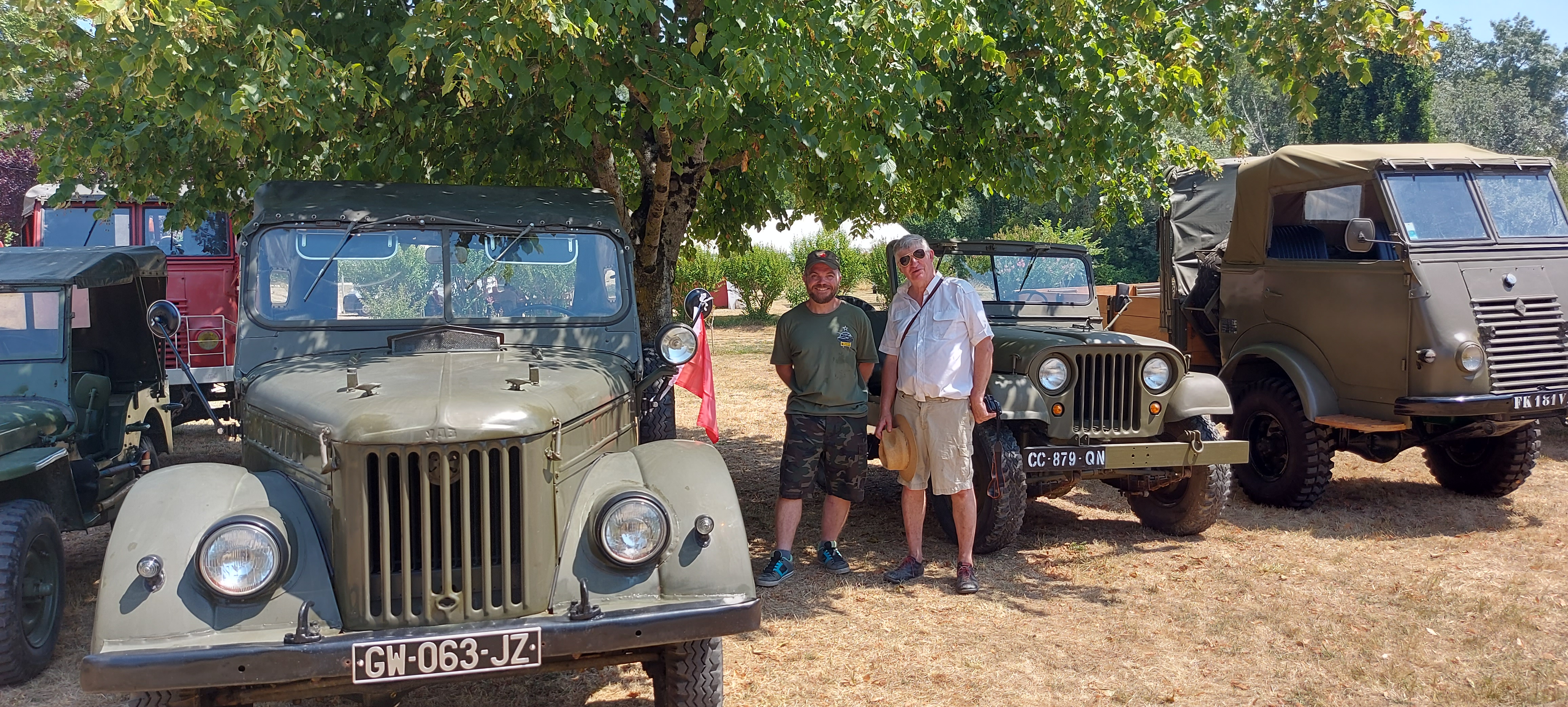 Florian et François Macé, président du Jeep Club d'Artagnan