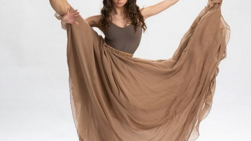 Lysea Dubarry,   jeune  danseuse pleine d’avenir sollicite votre aide